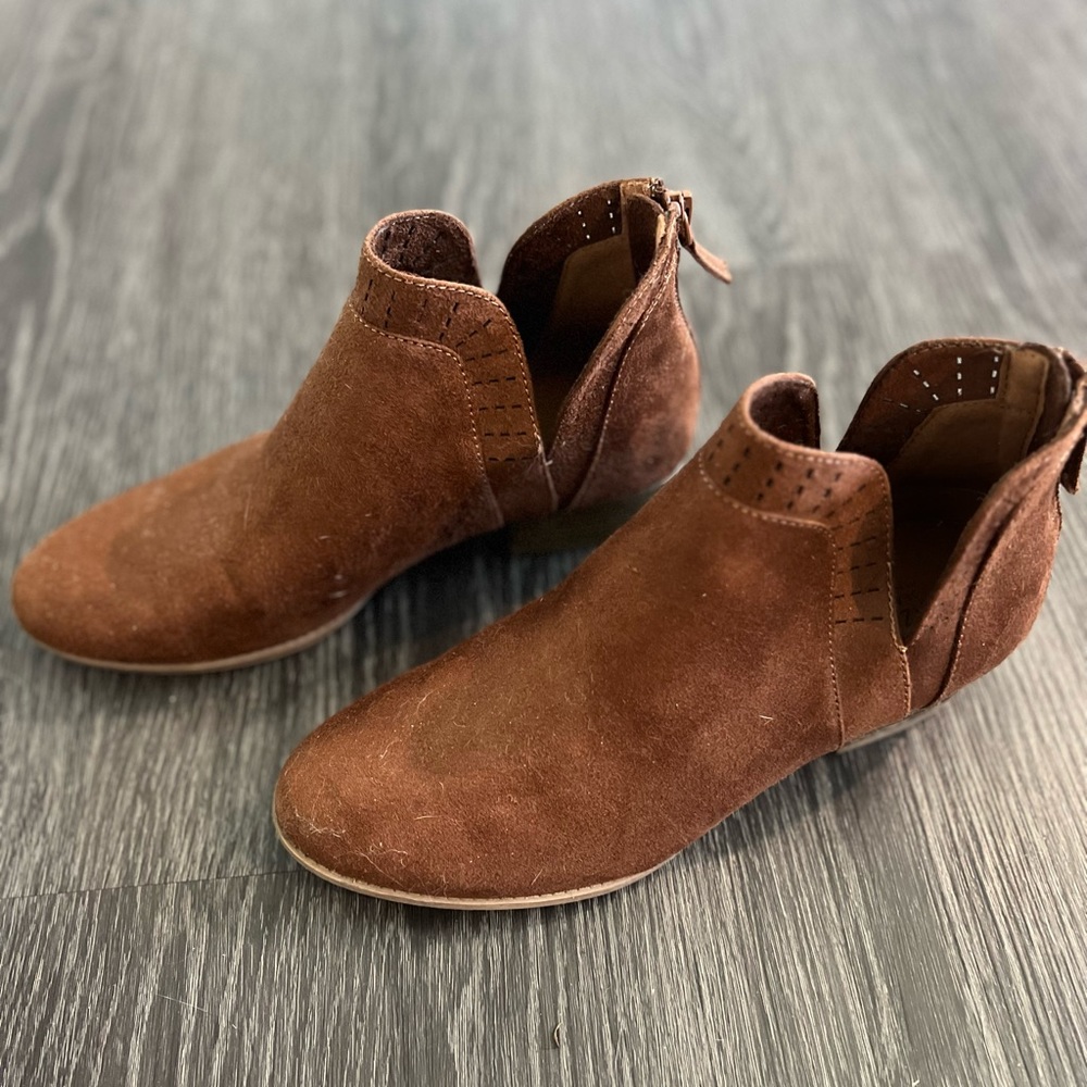 Arizona Brown Booties